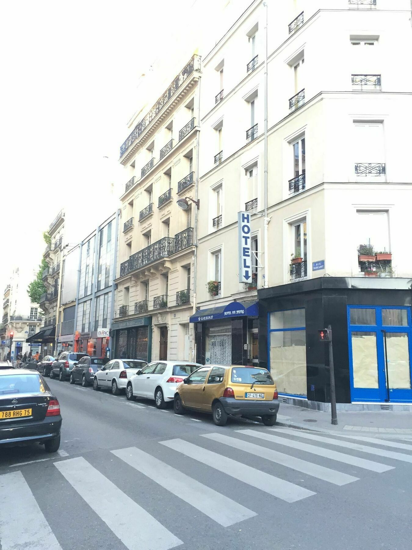 Hotel Du Metro Paris Luaran gambar